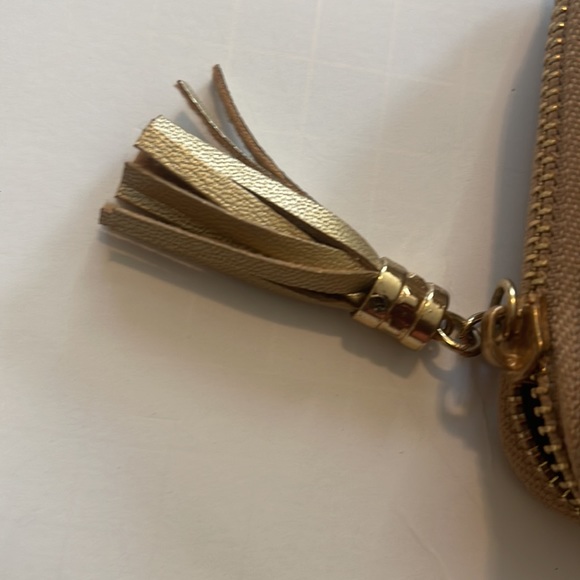 Nice Gold Wallet - Picture 2 of 8